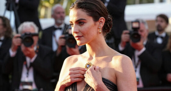 Why brooches are the jewellery trend taking over red carpets